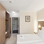 ホテル Cityhotel Amadeus 3*