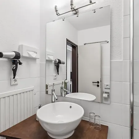 Cityhotel Amadeus - 3 Sterne Superior Hotel 3*