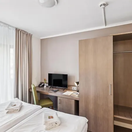 Cityhotel Amadeus 3* مونستر