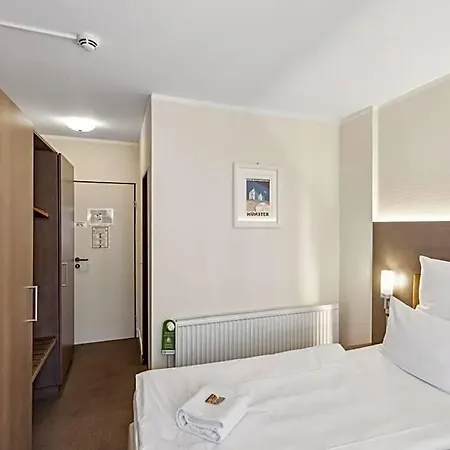 Cityhotel Amadeus 3*